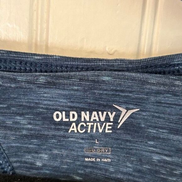 Old Navy Work-out Tank - Picture 4 of 4